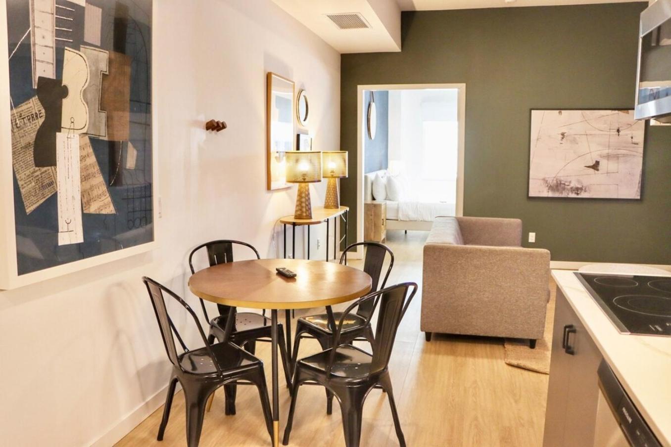 Ambient Oasis In The Heart Of San Diego